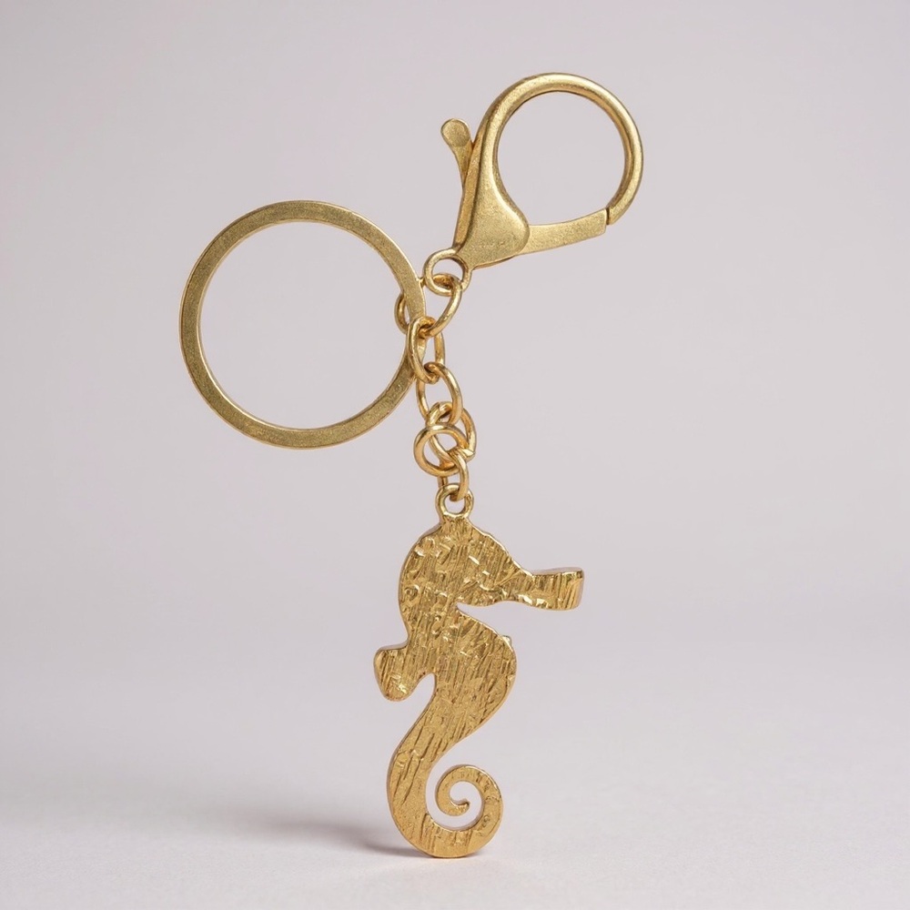 Mint Seahorse Rhinestone Seahorse Bag Charm Keychain AB Crystals NWT 3/$15 ✨ - Picture 2 of 3